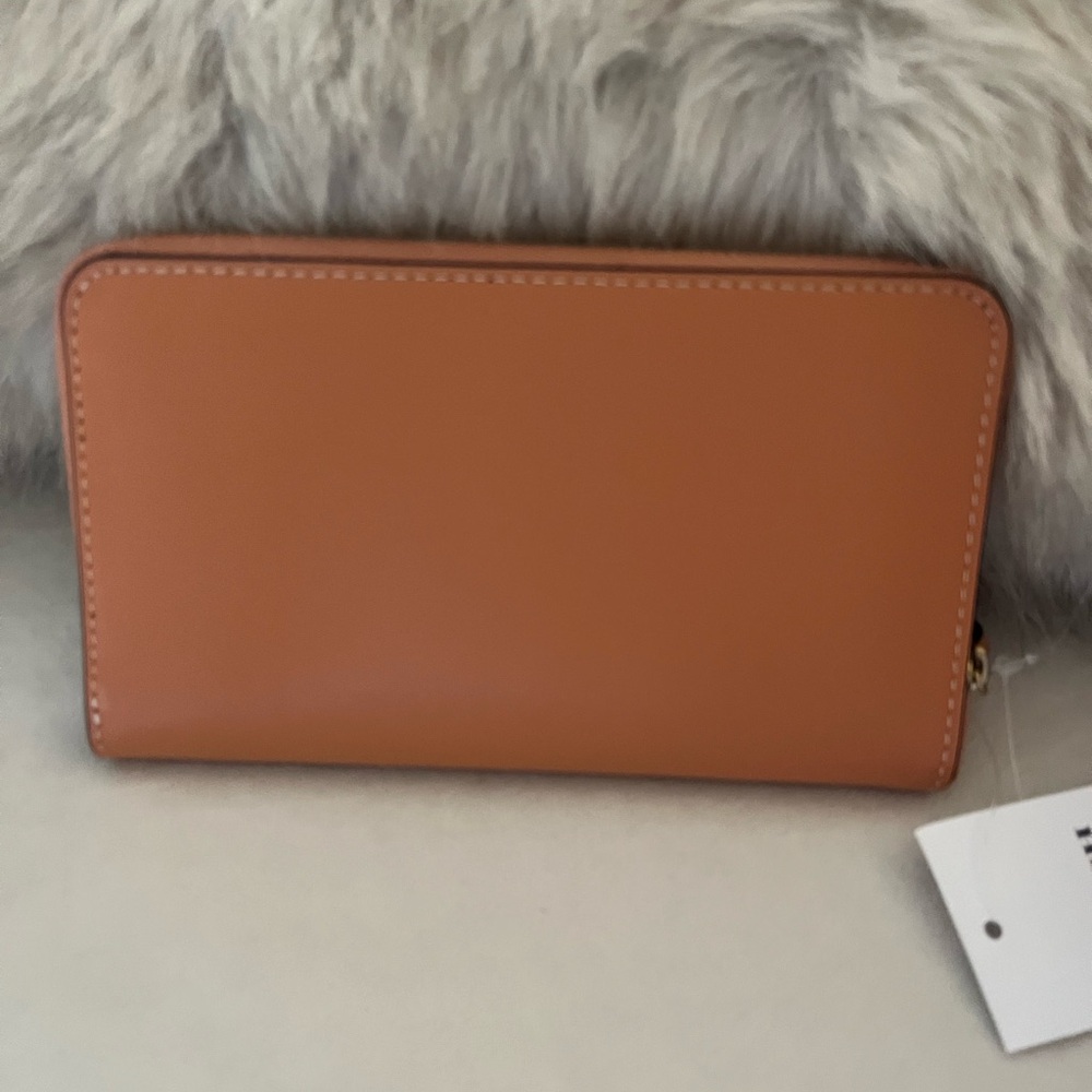 NWT Coach Brass Accent Zip Wallet in Faded Orange - Picture 3 of 6